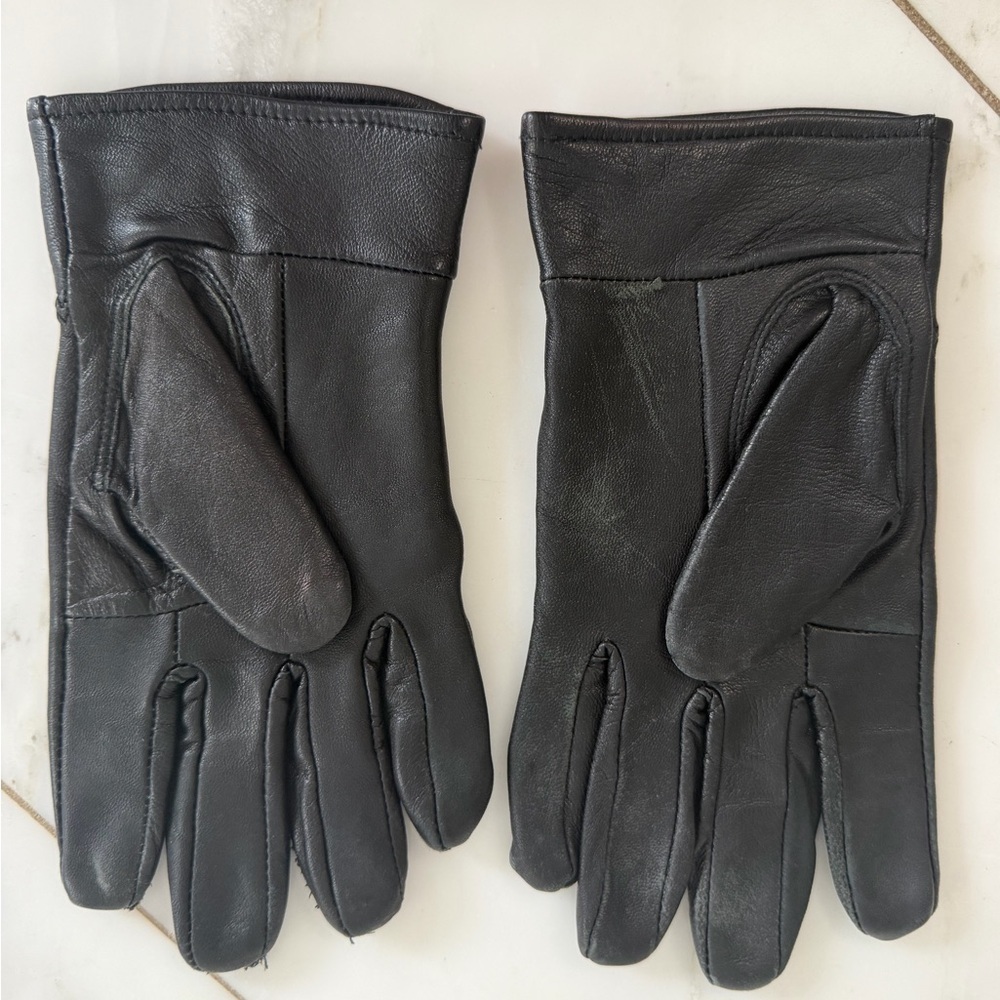 Women’s small/medium 100% lambskin leather black gloves - Picture 5 of 5